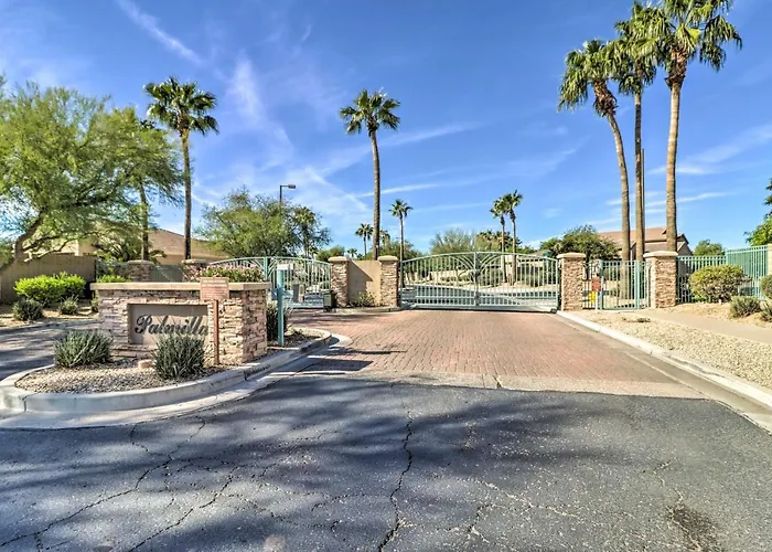 Golfer Oasis W/ Pool & Putting In Goodyear! Goodyear