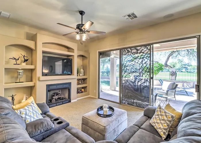 Golfer Oasis W/ Pool & Putting In Goodyear! * Goodyear