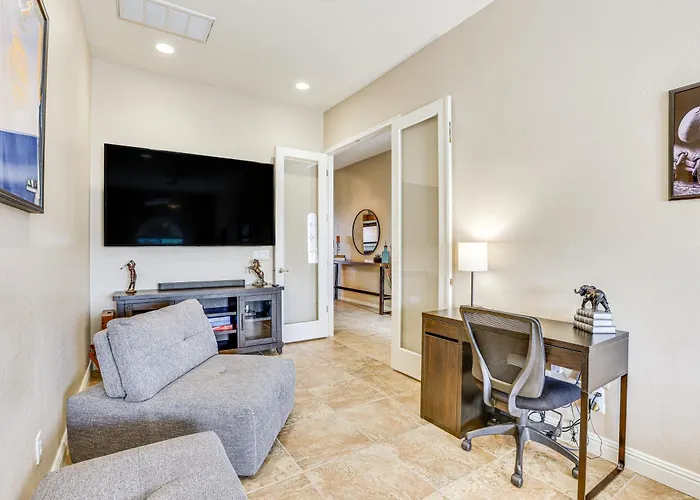 Holiday home Golfer Oasis W/ Pool & Putting In Goodyear! *