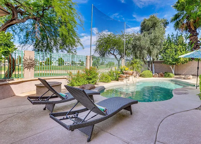 Holiday home Golfer Oasis W/ Pool & Putting In Goodyear! *