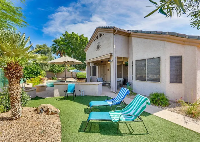 Holiday home Golfer Oasis W/ Pool & Putting In Goodyear! Goodyear